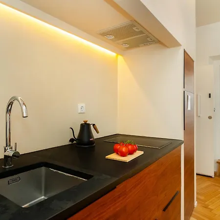 Whome Charm Walk To Graca Viewpoints Apartman Lisboa