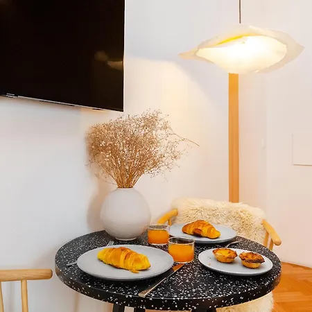 Whome Charm Walk To Graca Viewpoints Apartman Lisboa