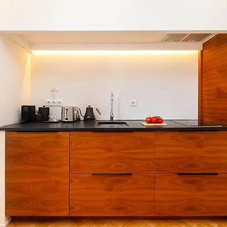 Whome Charm Walk To Graca Viewpoints * Lisboa