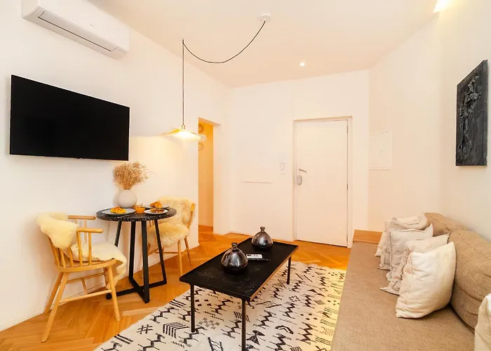 Διαμέρισμα Whome Charm Walk To Graca Viewpoints